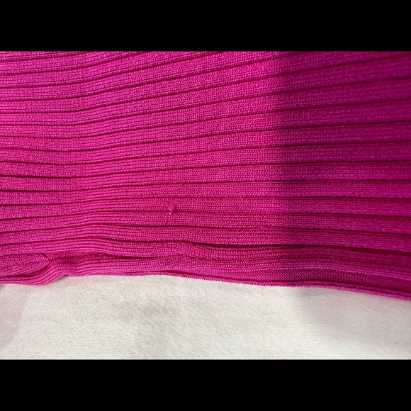 Caché Silk sz Small Top - Picture 3 of 3